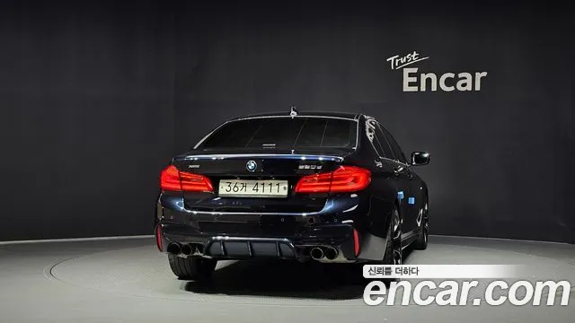 BMW 5-Series 2017 thumb 4