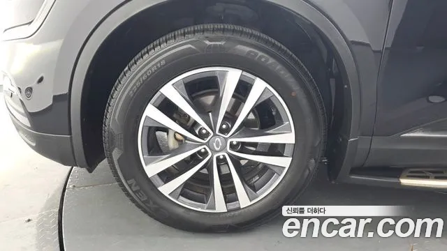 Renault-KoreaSamsung Koleos 2018 thumb 5