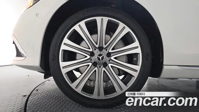 Mercedes-Benz E-Класс 2023 thumb 4