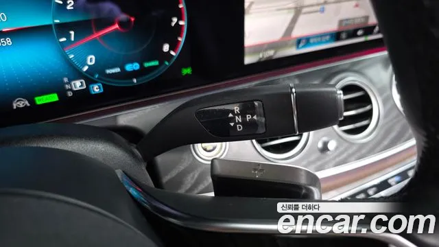 Mercedes-Benz E-Класс 2023 thumb 8