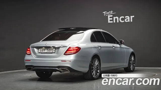 Mercedes-Benz E-Класс 2017 thumb 2