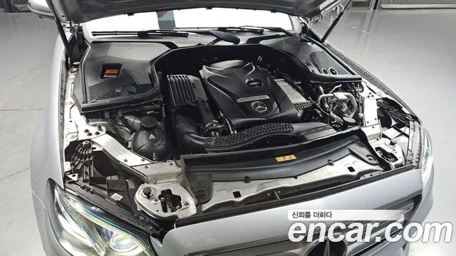 Mercedes-Benz E-Класс 2017 thumb 6