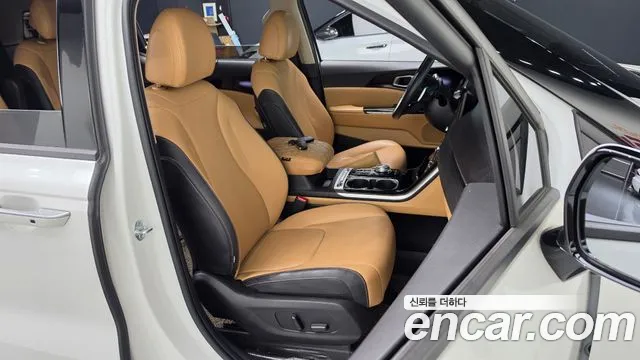 Kia Carnival 2023 thumb 10