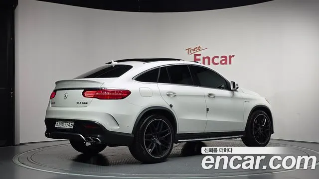 Mercedes-Benz GLE 2019 thumb 2