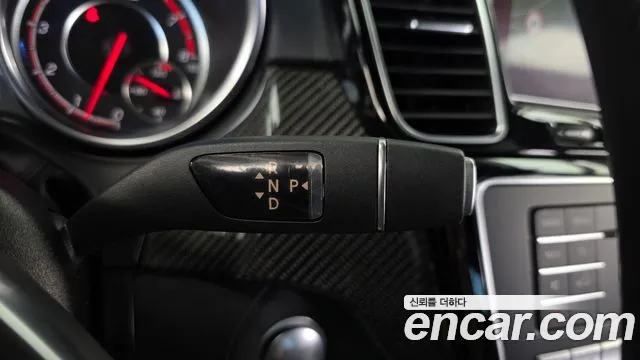 Mercedes-Benz GLE 2019 thumb 9