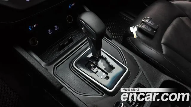 KG_Mobility_Ssangyong Rexton 2023 thumb 9