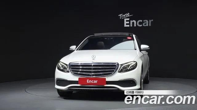 Mercedes-Benz E-Класс 2019 thumb 3