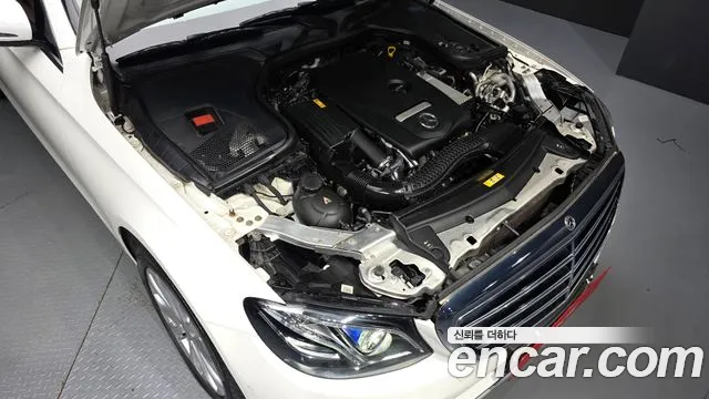 Mercedes-Benz E-Класс 2019 thumb 6