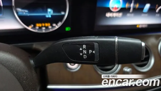 Mercedes-Benz E-Класс 2019 thumb 9