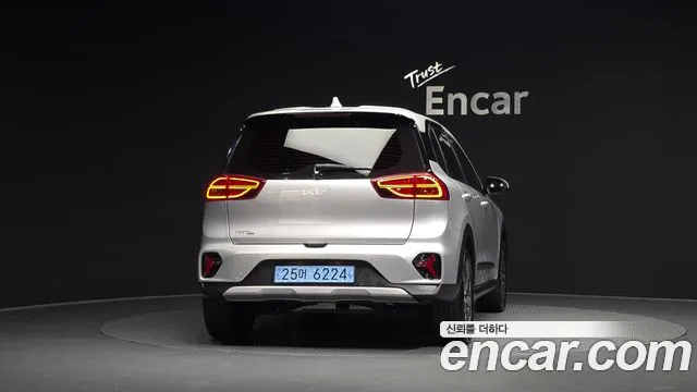 Kia Niro 2022 thumb 3
