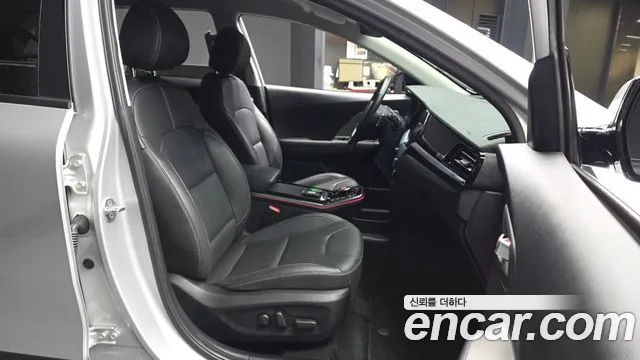 Kia Niro 2022 thumb 10