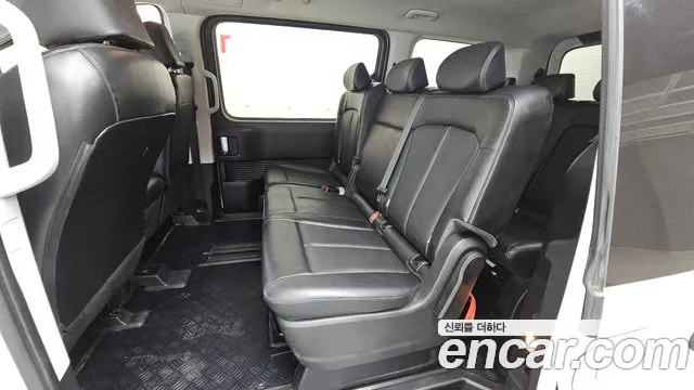 Hyundai Staria 2022 thumb 12