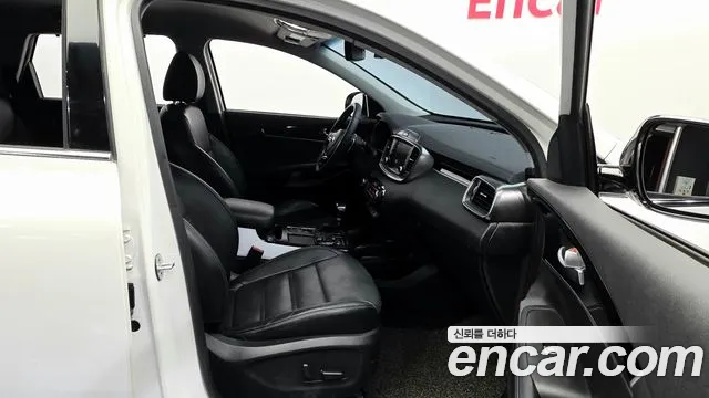 Kia Sorento 2017 thumb 11
