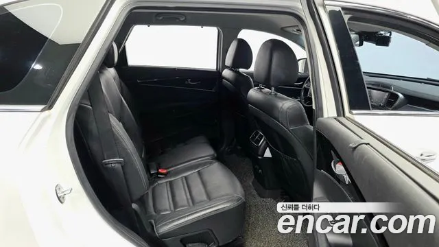 Kia Sorento 2017 thumb 12