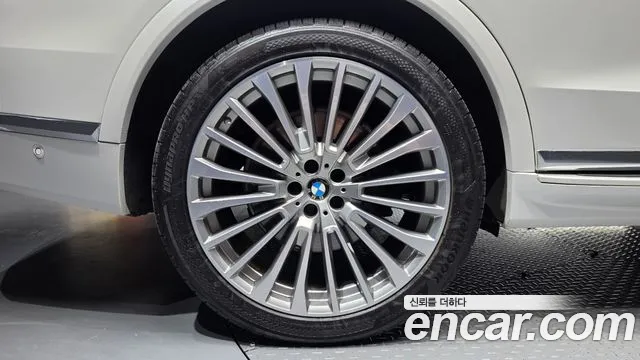 BMW X7 2021 thumb 5