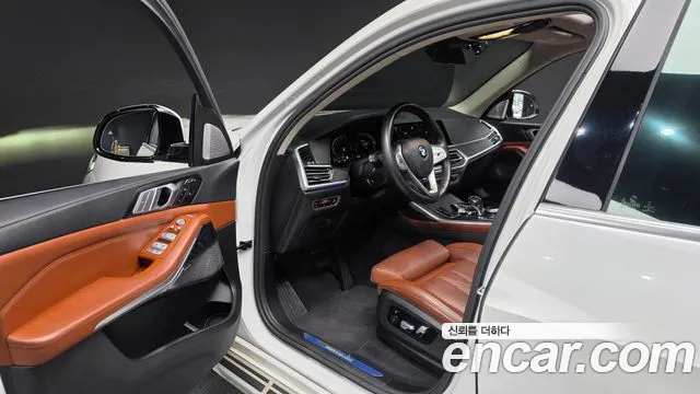 BMW X7 2021 thumb 10