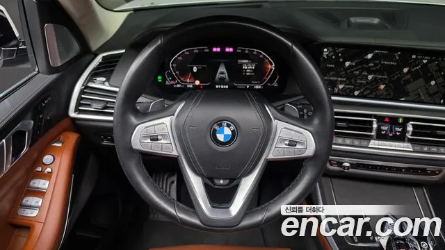 BMW X7 2021 thumb 12