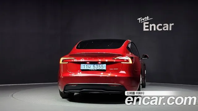 Tesla Model 3 2024 thumb 4