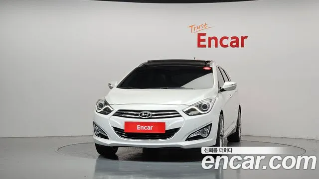 Hyundai i40 2012 thumb 3