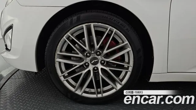 Hyundai i40 2012 thumb 5