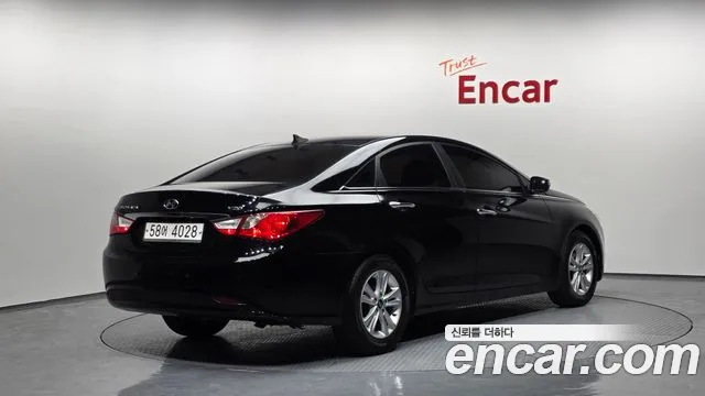 Hyundai Sonata 2010 thumb 2