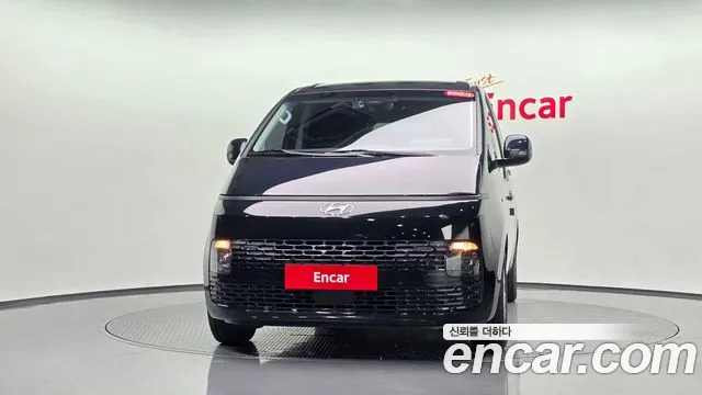 Hyundai Staria 2022 thumb 2