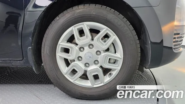 Hyundai Staria 2022 thumb 4