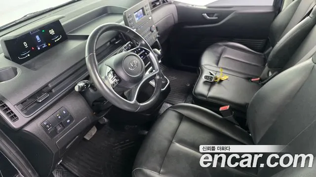 Hyundai Staria 2022 thumb 6