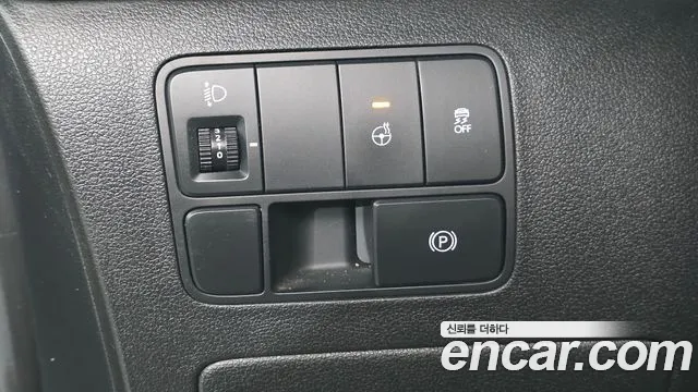 Hyundai Staria 2022 thumb 12