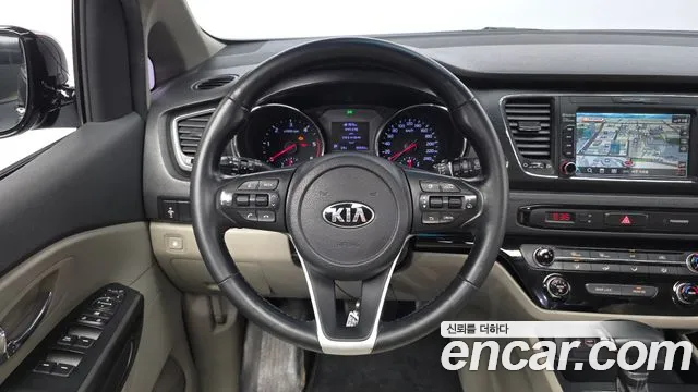 Kia Carnival 2019 thumb 12