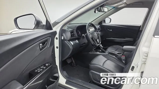 KG_Mobility_Ssangyong TIBOLI 2022 thumb 10