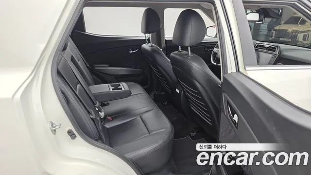 KG_Mobility_Ssangyong TIBOLI 2022 thumb 12