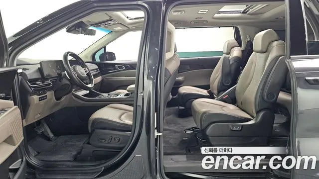Kia Carnival 2024 thumb 10