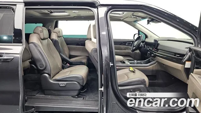 Kia Carnival 2024 thumb 11