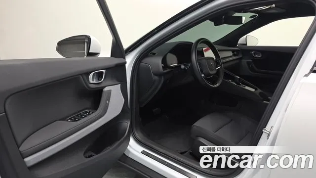Polestar 2 2025 thumb 9