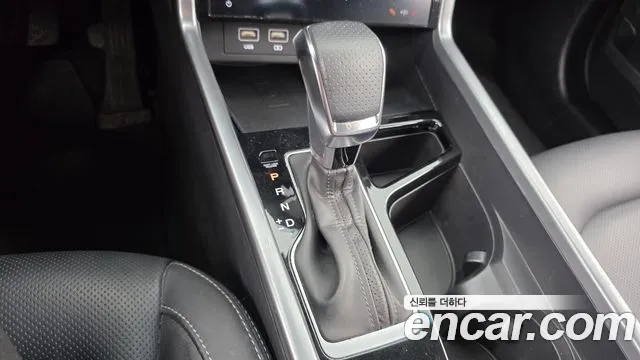 KG_Mobility_Ssangyong Torres 2022 thumb 9