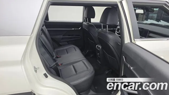 KG_Mobility_Ssangyong Torres 2022 thumb 12