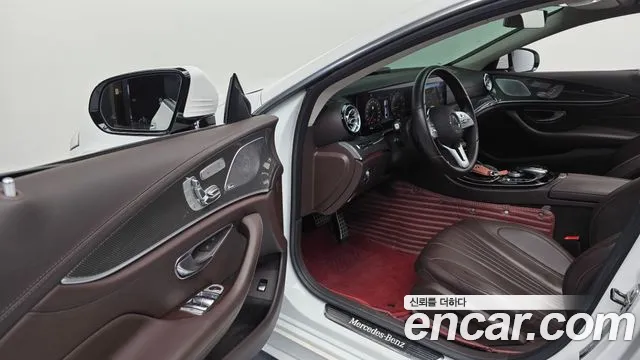Mercedes-Benz CLS-Class 2019 thumb 10