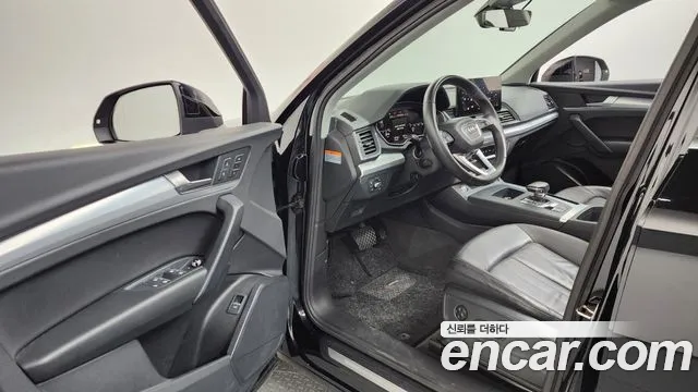 Audi Q5 2021 thumb 10