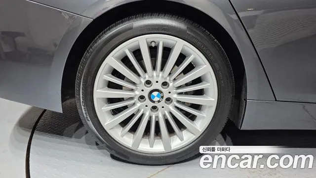 BMW 4-Series 2019 thumb 5