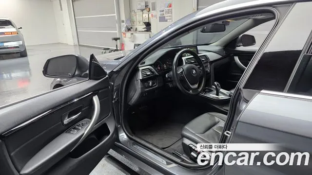 BMW 4-Series 2019 thumb 10