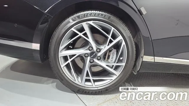 Genesis G90 2022 thumb 5
