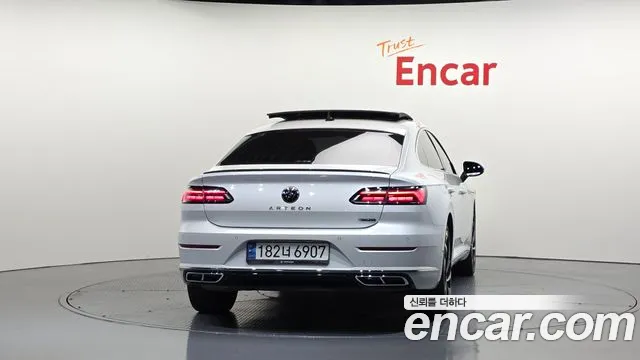Volkswagen Arteon 2023 thumb 4
