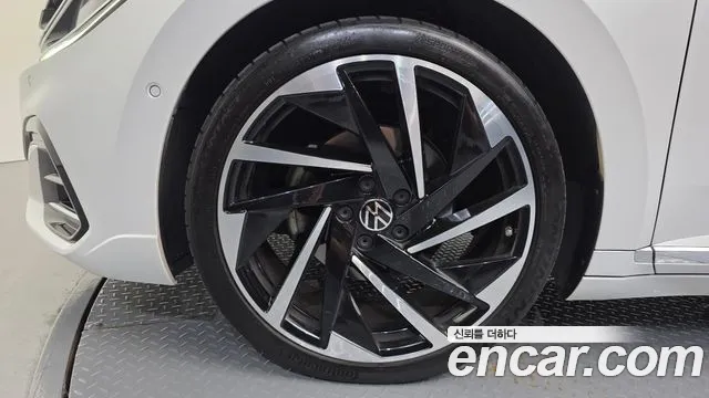 Volkswagen Arteon 2023 thumb 5
