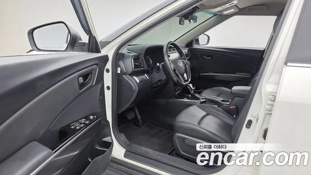 KG_Mobility_Ssangyong TIBOLI 2020 thumb 10