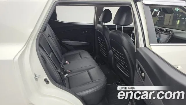 KG_Mobility_Ssangyong TIBOLI 2020 thumb 12
