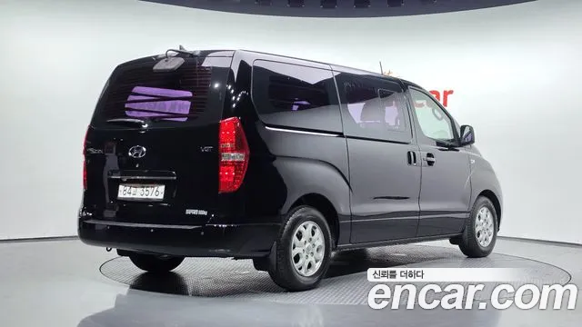 Hyundai Starex 2014 thumb 2