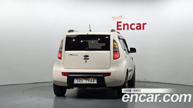 Kia Soul 2010 thumb 4
