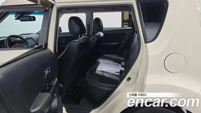 Kia Soul 2010 thumb 11