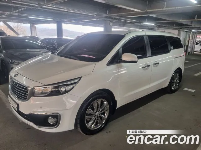 Kia Carnival 2016 thumb 2